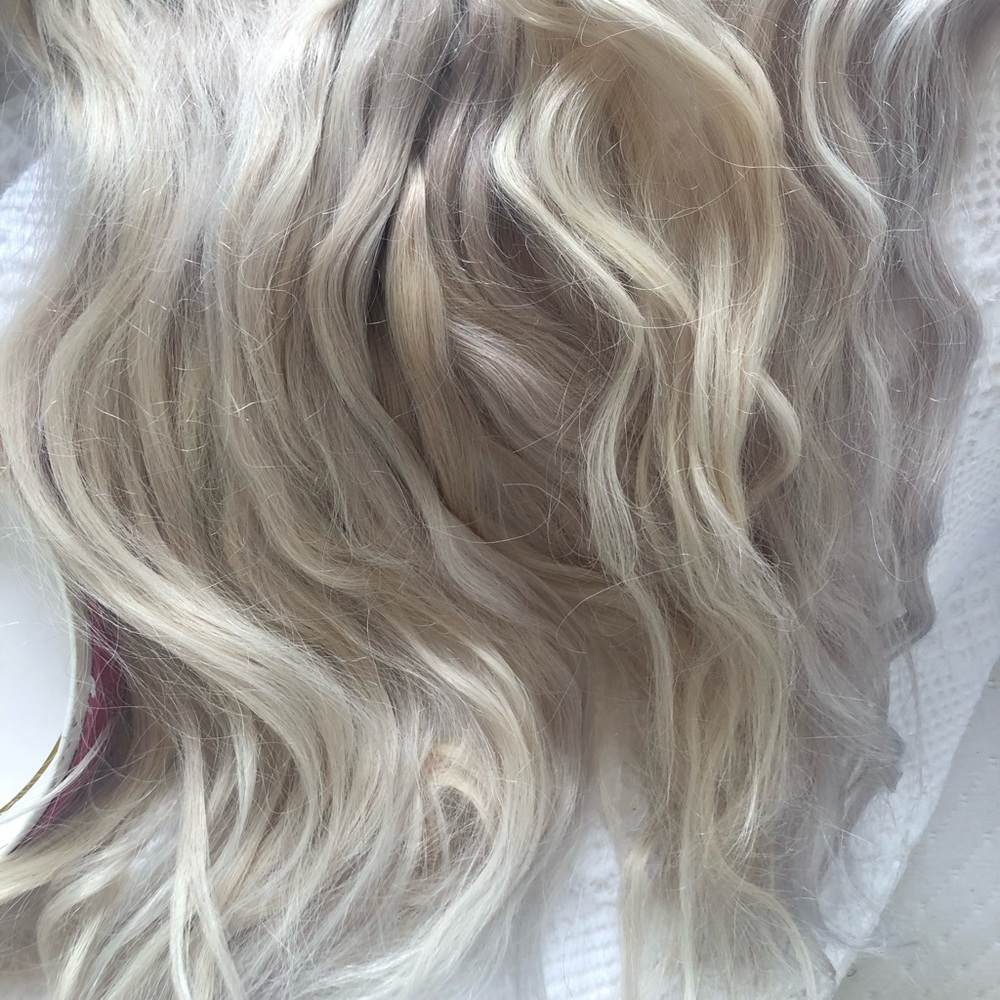 20" Seamless Platinum Blonde Clip-Ins (180g)